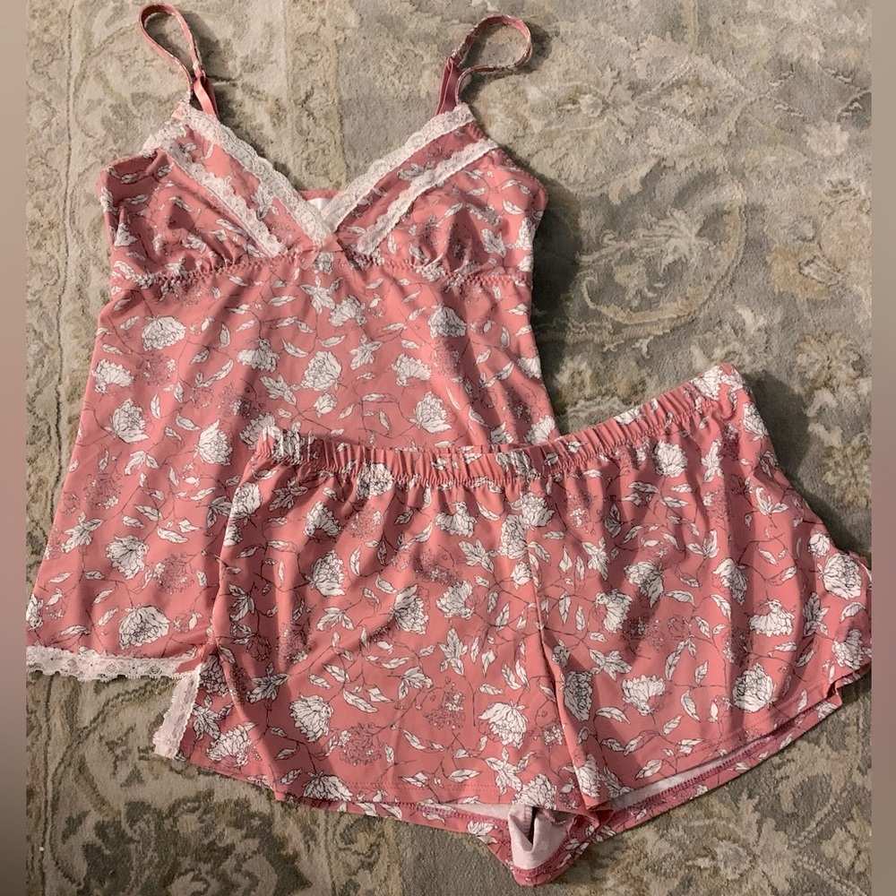 Marilyn Monroe- Dusty Pink Floral Night Ware